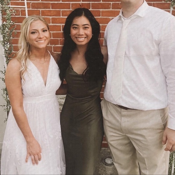 Champagne satin dress - Picture 12 of 12